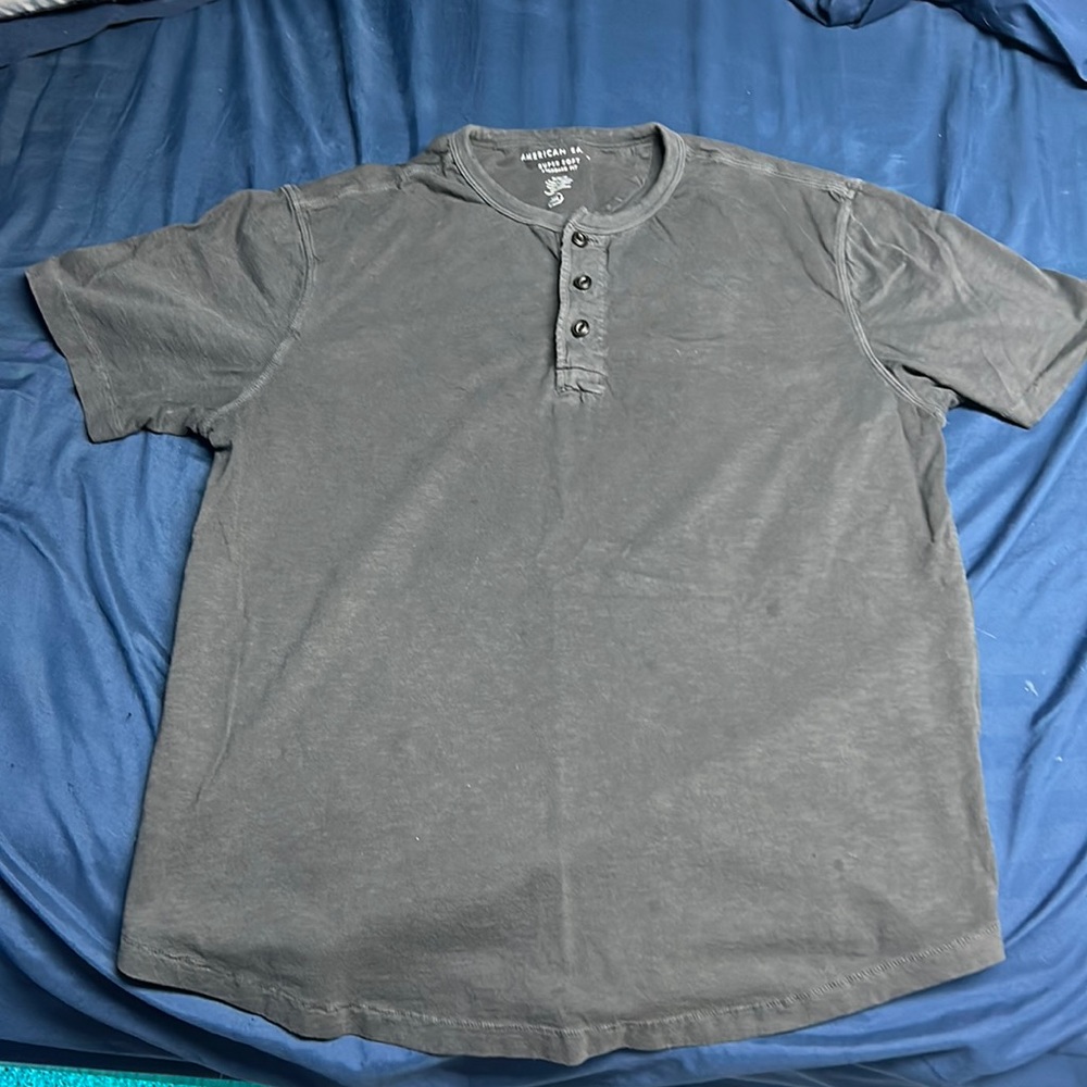 American Eagle Men’s Medium T shirt